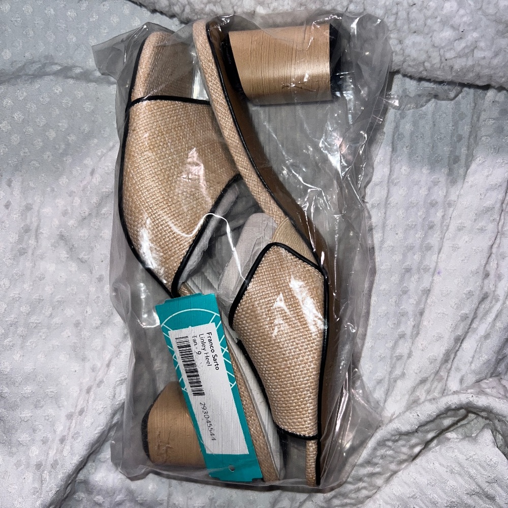 NWT Franco Sarto Linley Slide Sandals Beige - Picture 5 of 8